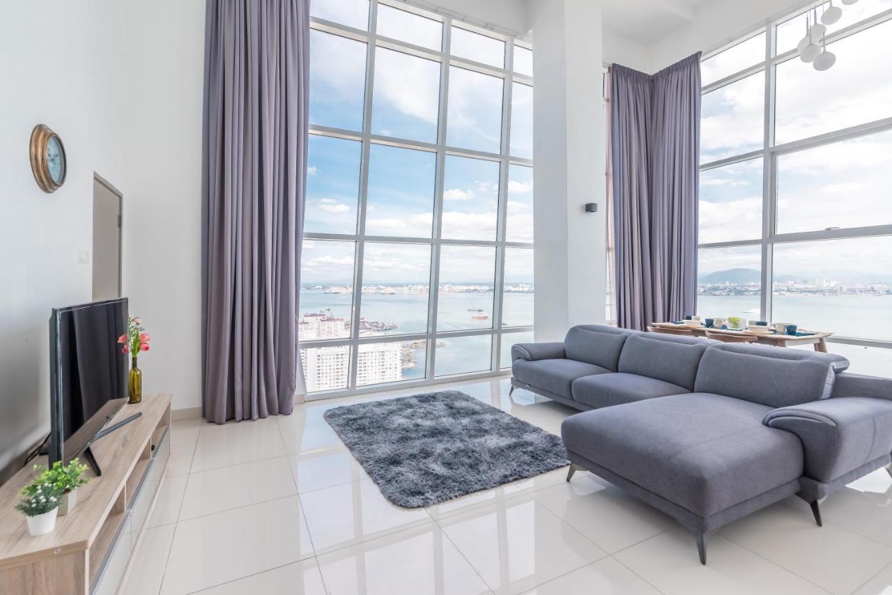 Maritime Penthouse Suite By The Sea George Town Exterior foto
